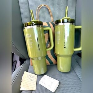 UNRELEASED Stanley x Starbucks Olive Pearl Shimmer Fall Green BNWT HTF NEW